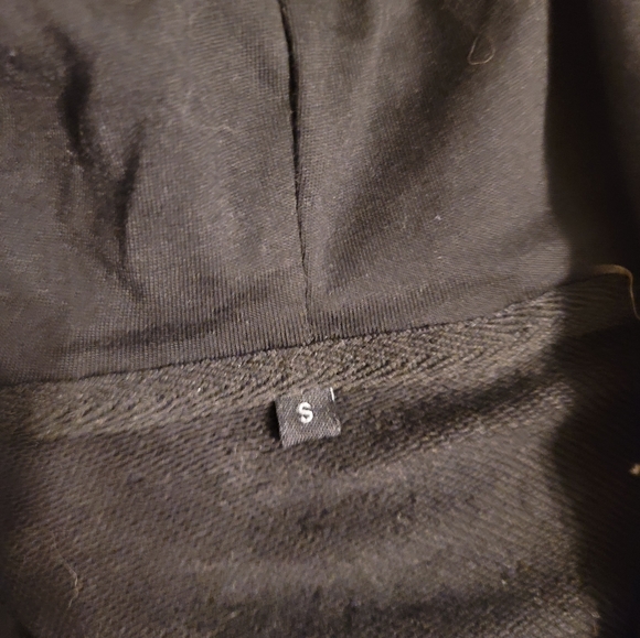 LINUS TECH TIPS Stealth Hoodie Pro Size Small S Tech Cellphone pocket zip up - Picture 8 of 8